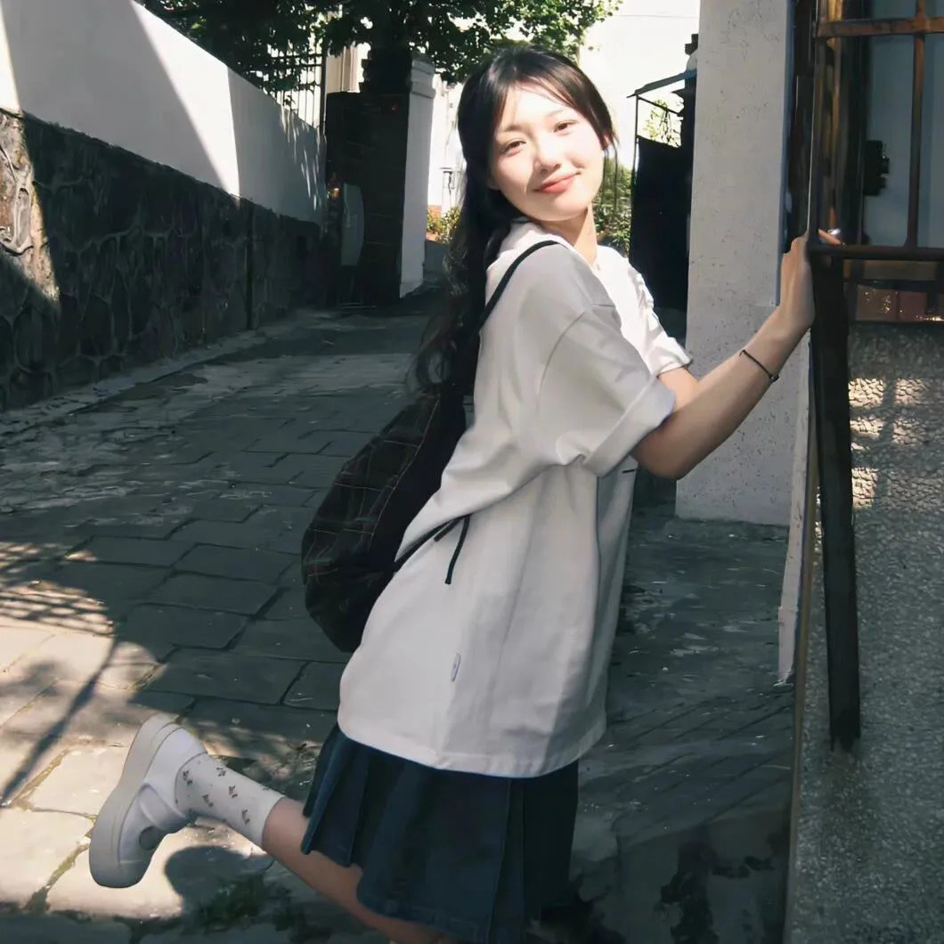镇巴女子